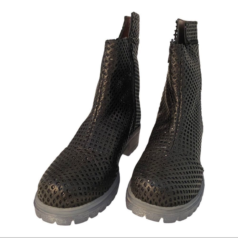 Papucei New Women’s Boots Garson Leather Black